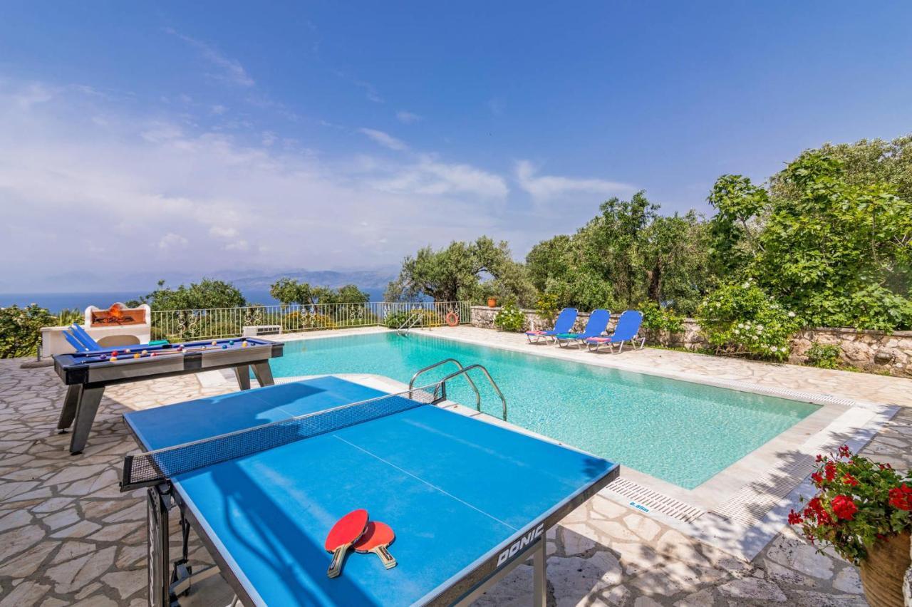 Villa Vingla By Villa Plus Kassiopi Extérieur photo