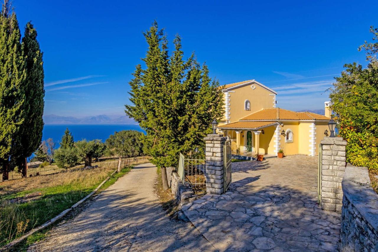 Villa Vingla By Villa Plus Kassiopi Extérieur photo
